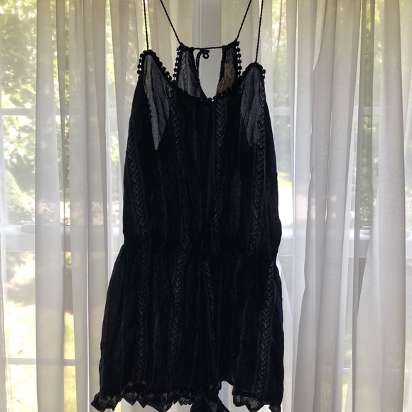 Blue pattern romper - Picture 2 of 7